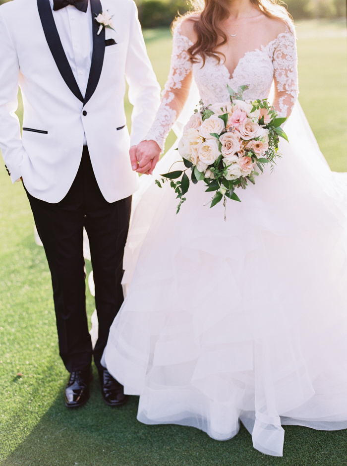paradise valley country club wedding, ceremony, revel wedding co, lux florist