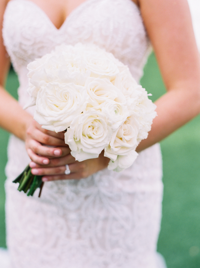 El Chorro Wedding photography, lux florist, classic wedding bouquet